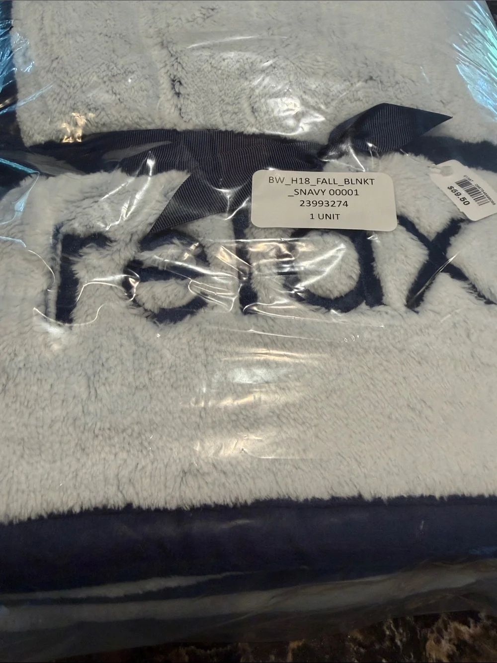 Bath & Body Works Navy and White Plush Throw Blanket Relax
